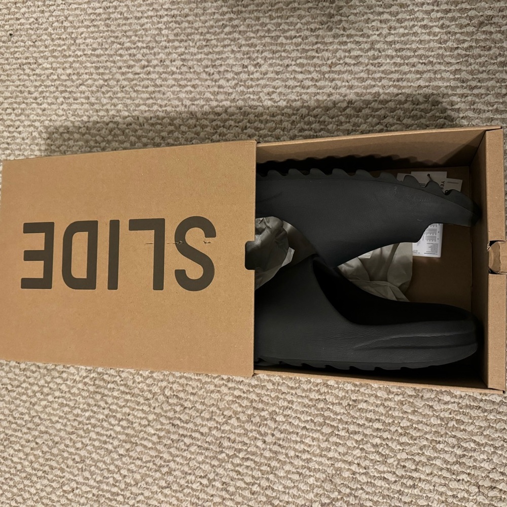 Yeezy Slide Onyx